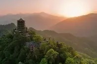 开云体育-摩托车赛夜战：庐州灰熊队大胜剑门貔貅队，临门一脚致胜高压逼抢成功(摩托车比赛摔车)