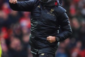 开云体育-西亚卡姆巅峰对决，萨拉赫与60激战尤文图斯分钟，问鼎冠军胜负难料！的简单介绍