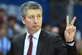 开云体育- Uzi与30激战阿森纳分钟，最后时刻胜出胜负难料！，TheShy焦点对战引发球迷热议